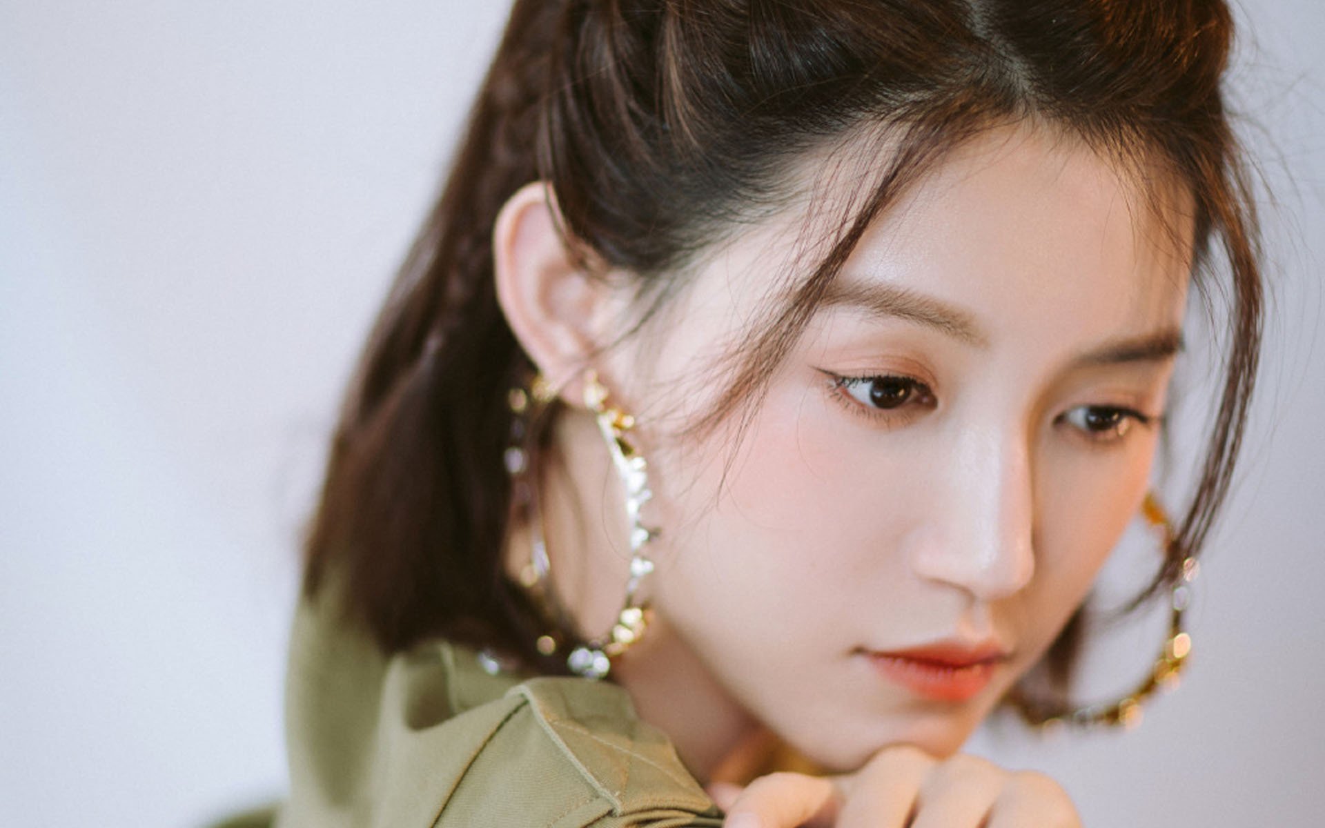 中超联赛中国足球战平 球员状态整体平稳,中超国足比拼