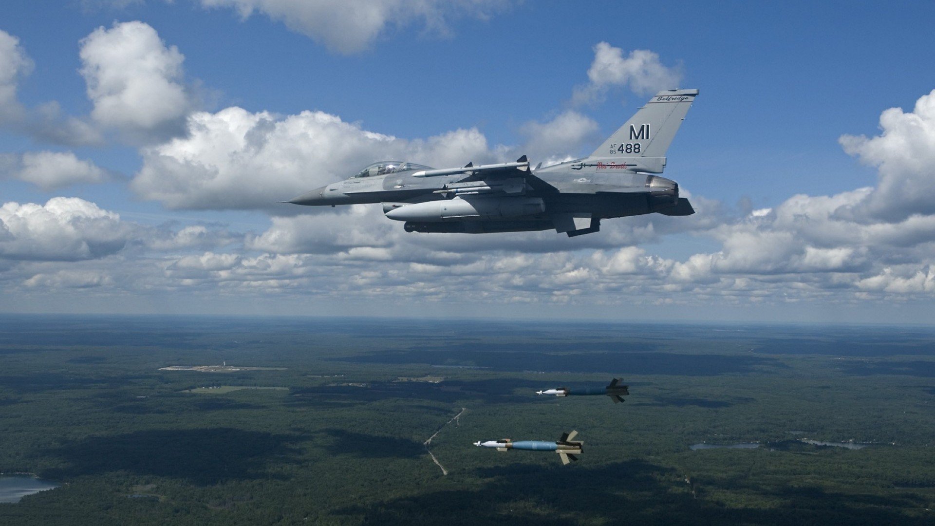 男子蝶泳选手划水对称性评分达满分,蝶泳划水时机