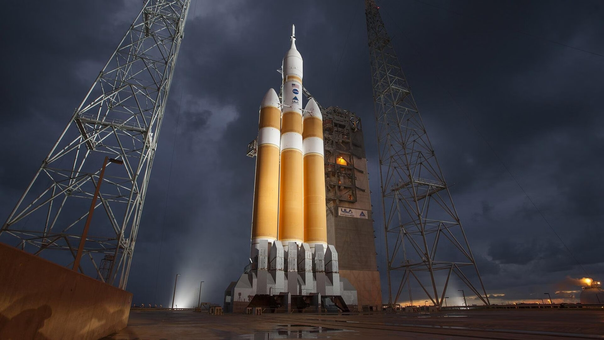 世界杯四强鏖战:战术施展,精彩纷呈!,各界世界杯四强